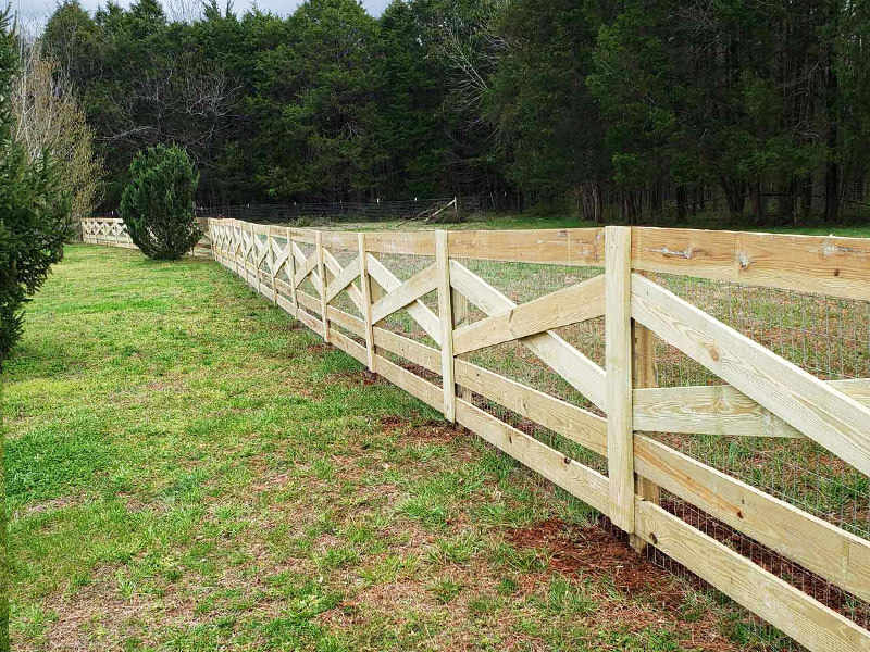 Crossbuck Farm Fence Contractor