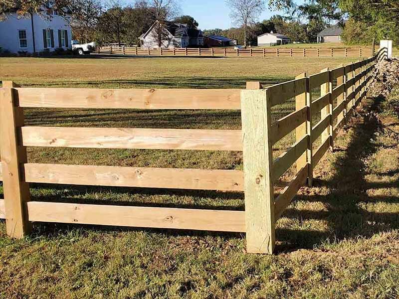 Rail and Wood Picket Farm Fence fence benefits in Middle Tennessee