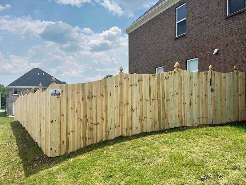 Wood Scalloped Fence Contractor