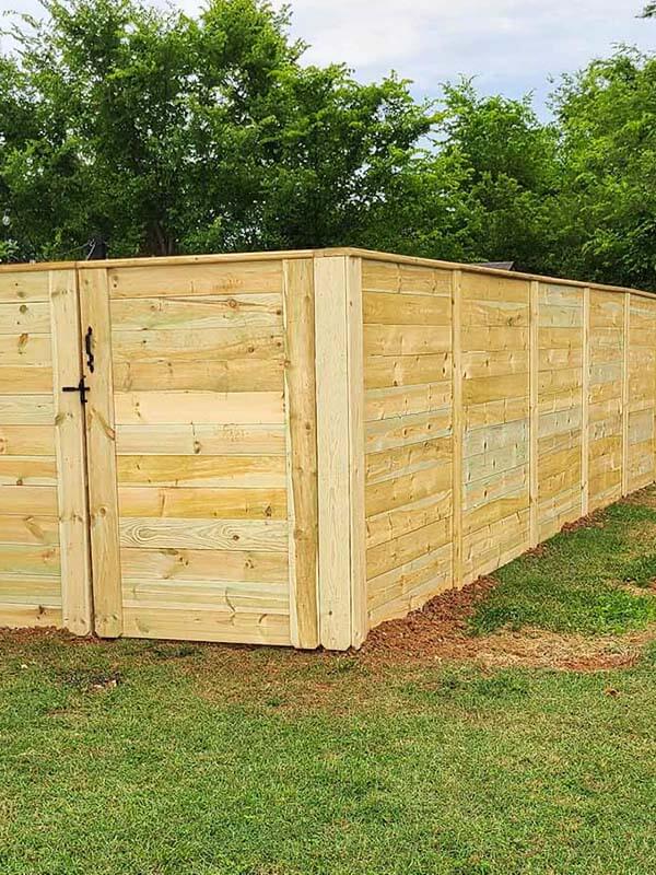 Wood Horizontal Privacy fence benefits in Middle Tennessee