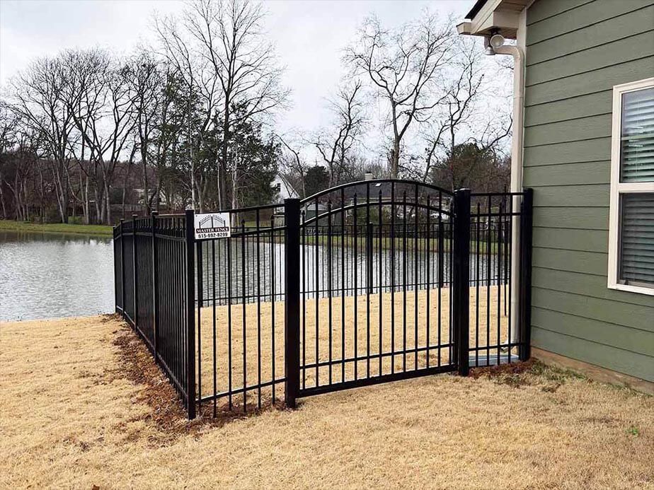 This Town Tennessee residential and commercial fencing